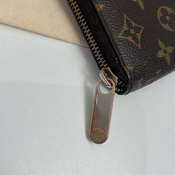Louis Vuitton Long Wallet with dust bag - Picture 3 of 7